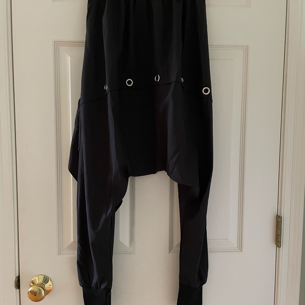 ASIAN STYLE HAREM PANTS.  MEDIUM. BLACK